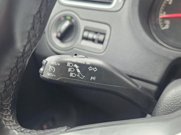 Volkswagen Polo V Рестайлинг с пробегом 2018 года, цена 1 099 000 рублей, 98822 км, седан, Автокод Объявления