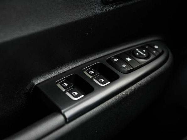 Kia Rio IV Рестайлинг с пробегом 2021 года, цена 1 630 000 рублей, 92449 км, хэтчбек, Автокод Объявления