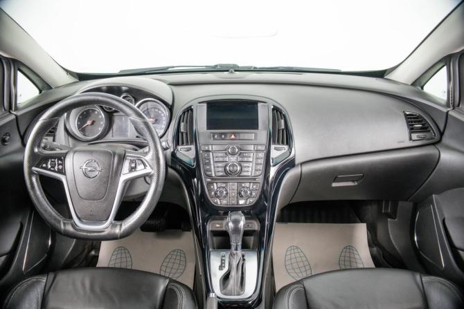 Opel Astra J Рестайлинг с пробегом 2014 года, цена 1 019 000 рублей, 191900 км, хэтчбек, Автокод Объявления