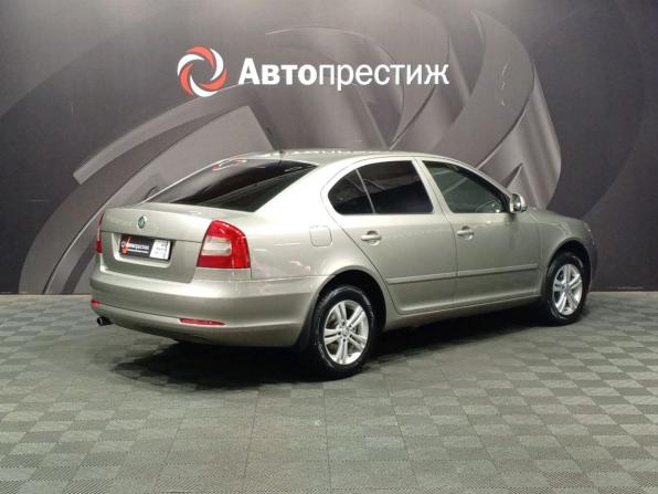 Skoda Octavia II (A5) Рестайлинг с пробегом 2012 года, цена 900 000 рублей, 234878 км, лифтбек, Автокод Объявления