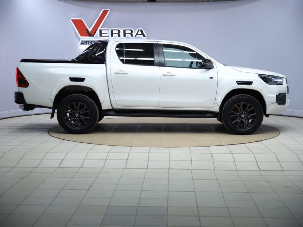 Toyota Hilux VIII Рестайлинг 2 с пробегом 2022 года, цена 5 650 000 рублей, 64963 км, offers.body_type.unknown, Автокод Объявления