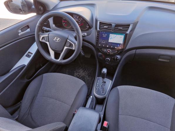 Hyundai Solaris I с пробегом 2013 года, цена 607 000 рублей, 236827 км, хэтчбек, Автокод Объявления