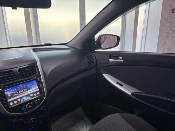 Hyundai Solaris I с пробегом 2013 года, цена 895 000 рублей, 128076 км, седан, Автокод Объявления