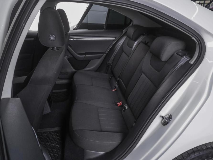 Skoda Octavia III (A7) Рестайлинг Ростов-на-Дону  - изображение 9