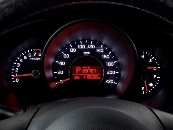 Kia Soul II с пробегом 2015 года, цена 1 260 000 рублей, 119638 км, хэтчбек, Автокод Объявления