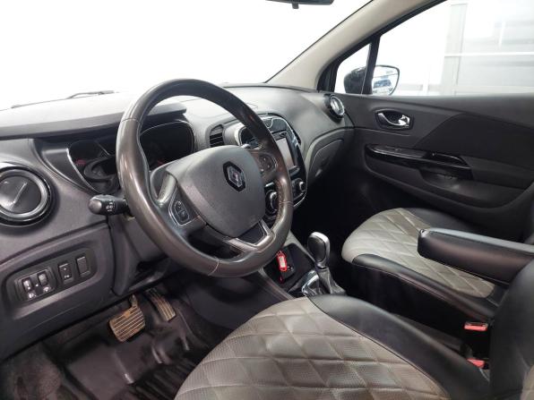 Renault Kaptur I с пробегом 2017 года, цена 1 250 000 рублей, 147000 км, внедорожник, Автокод Объявления