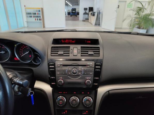 Mazda 6 II (GH) Рестайлинг с пробегом 2010 года, цена 891 000 рублей, 291369 км, седан, Автокод Объявления