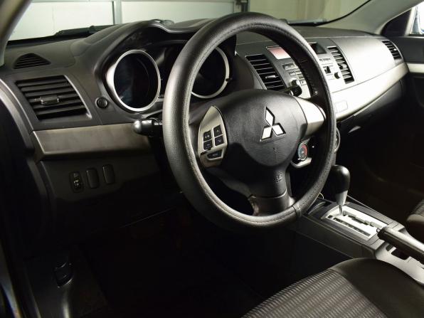Mitsubishi Lancer X Рестайлинг с пробегом 2012 года, цена 889 995 рублей, 186191 км, седан, Автокод Объявления