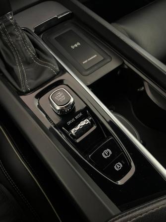 Volvo XC60 II с пробегом 2021 года, цена 3 680 000 рублей, 124352 км, внедорожник, Автокод Объявления