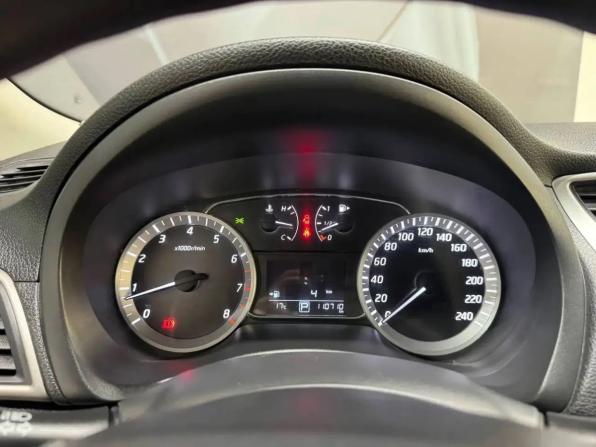 Nissan Tiida II с пробегом 2015 года, цена 935 000 рублей, 110690 км, хэтчбек, Автокод Объявления