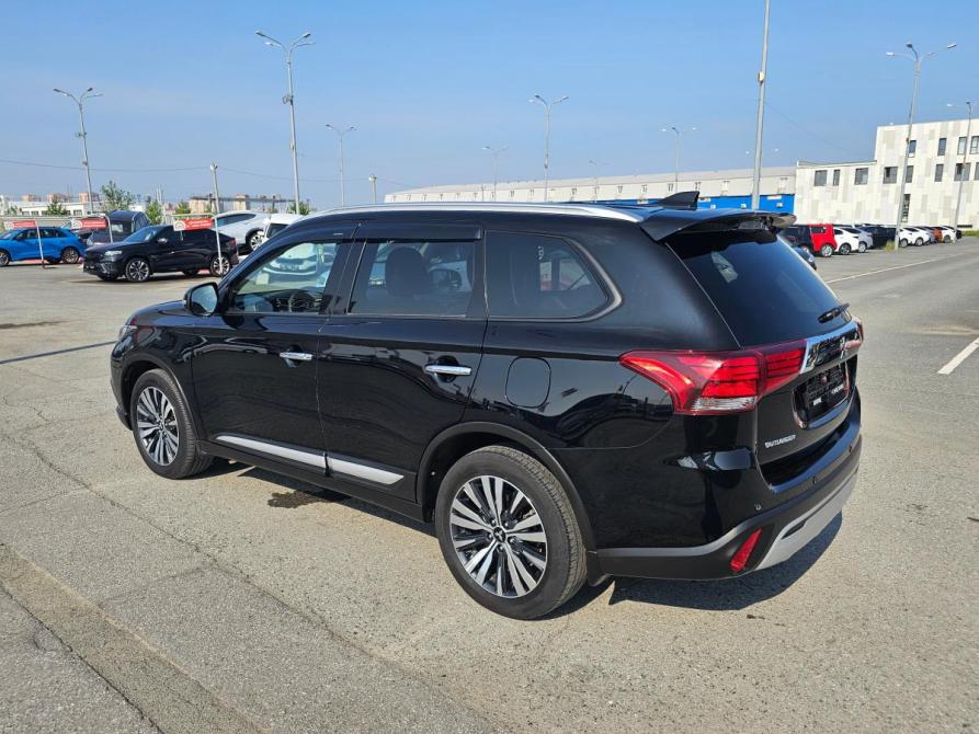 Mitsubishi Outlander III Рестайлинг 3 Тюмень  - изображение 5