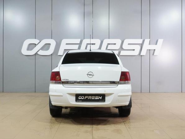 Opel Astra H Рестайлинг с пробегом 2012 года, цена 699 000 рублей, 274473 км, седан, Автокод Объявления