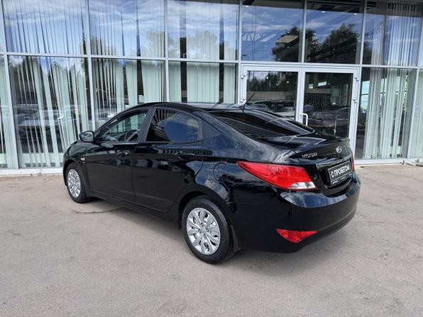 Hyundai Solaris I Рестайлинг с пробегом 2015 года, цена 999 000 рублей, 164538 км, седан, Автокод Объявления