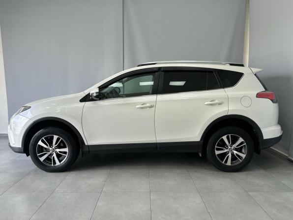 Toyota RAV4 IV (XA40) Рестайлинг с пробегом 2016 года, цена 2 340 000 рублей, 105994 км, внедорожник, Автокод Объявления