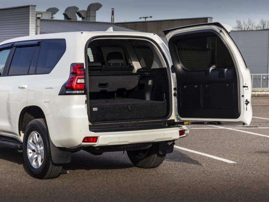 Toyota Land Cruiser Prado 150 Series Рестайлинг 3 Москва  - изображение 19