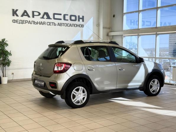 Renault Sandero II с пробегом 2017 года, цена 1 120 000 рублей, 98000 км, хэтчбек, Автокод Объявления