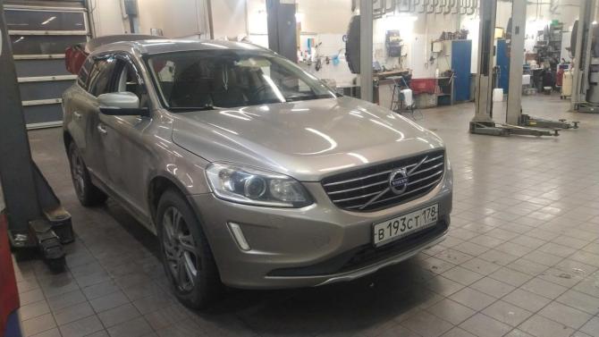 Volvo XC60 I Рестайлинг с пробегом 2013 года, цена 1 490 000 рублей, 256389 км, внедорожник, Автокод Объявления