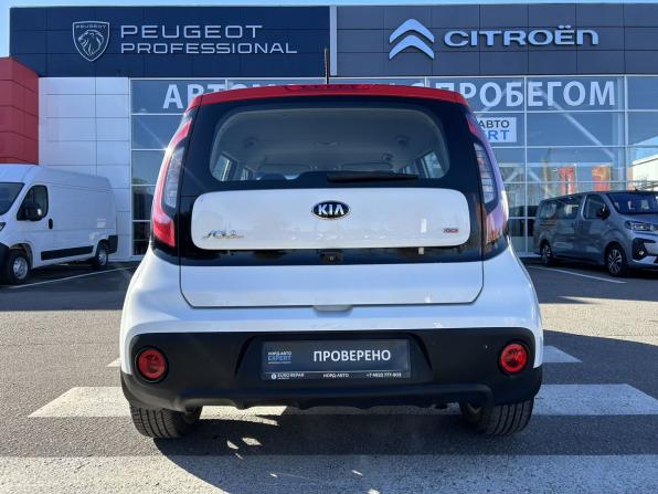 Kia Soul II Рестайлинг с пробегом 2017 года, цена 1 550 000 рублей, 123437 км, хэтчбек, Автокод Объявления