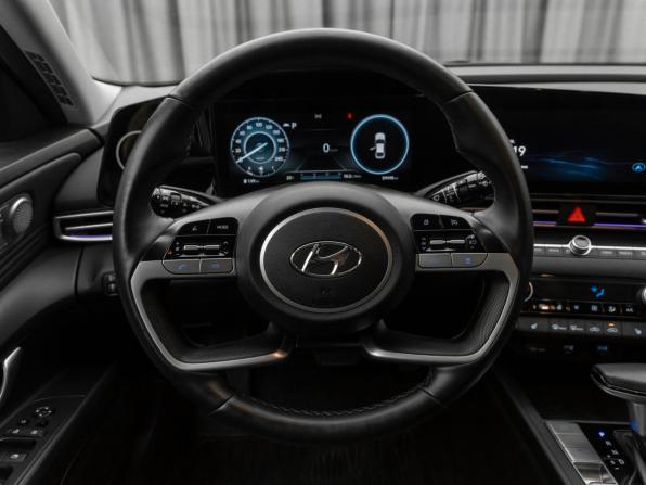 Hyundai Elantra VII (CN7) с пробегом 2021 года, цена 2 440 000 рублей, 59469 км, седан, Автокод Объявления