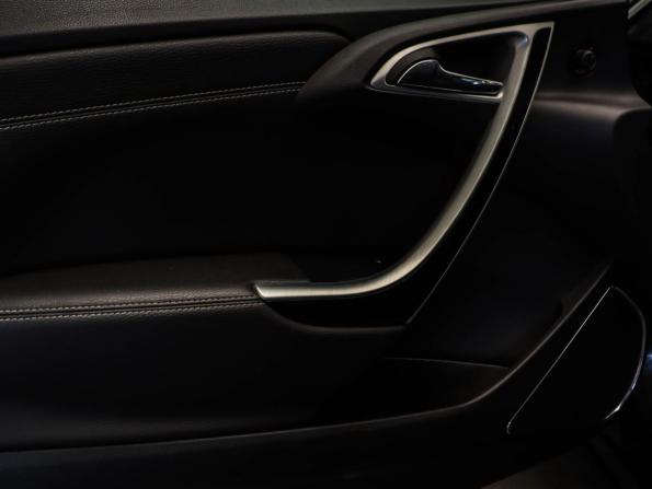 Opel Astra J Рестайлинг с пробегом 2012 года, цена 775 000 рублей, 195755 км, хэтчбек, Автокод Объявления