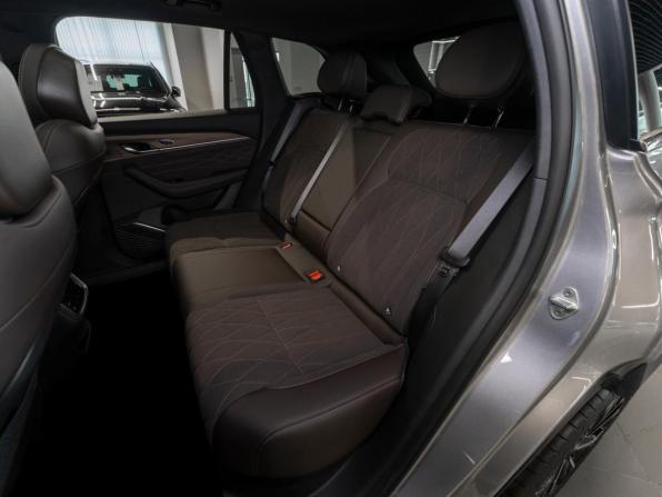 Geely Monjaro I Рестайлинг 2 с пробегом 2026 года, цена 4 170 000 рублей, 26 км, внедорожник, Автокод Объявления