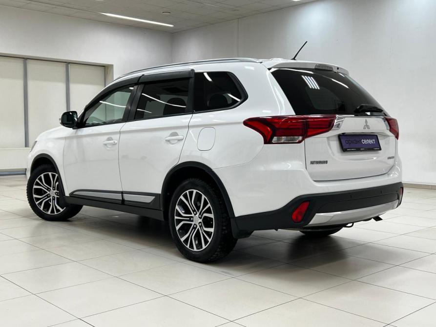 Mitsubishi Outlander III Рестайлинг 2 Волгоград  - изображение 4