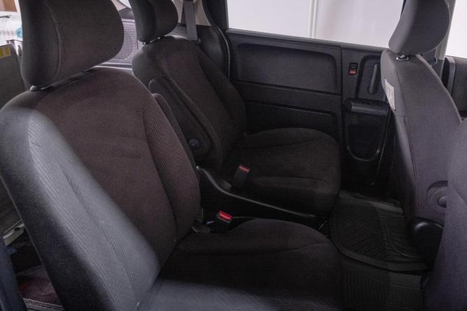 Honda Freed I Рестайлинг с пробегом 2013 года, цена 1 229 000 рублей, 116980 км, компактвэн, Автокод Объявления