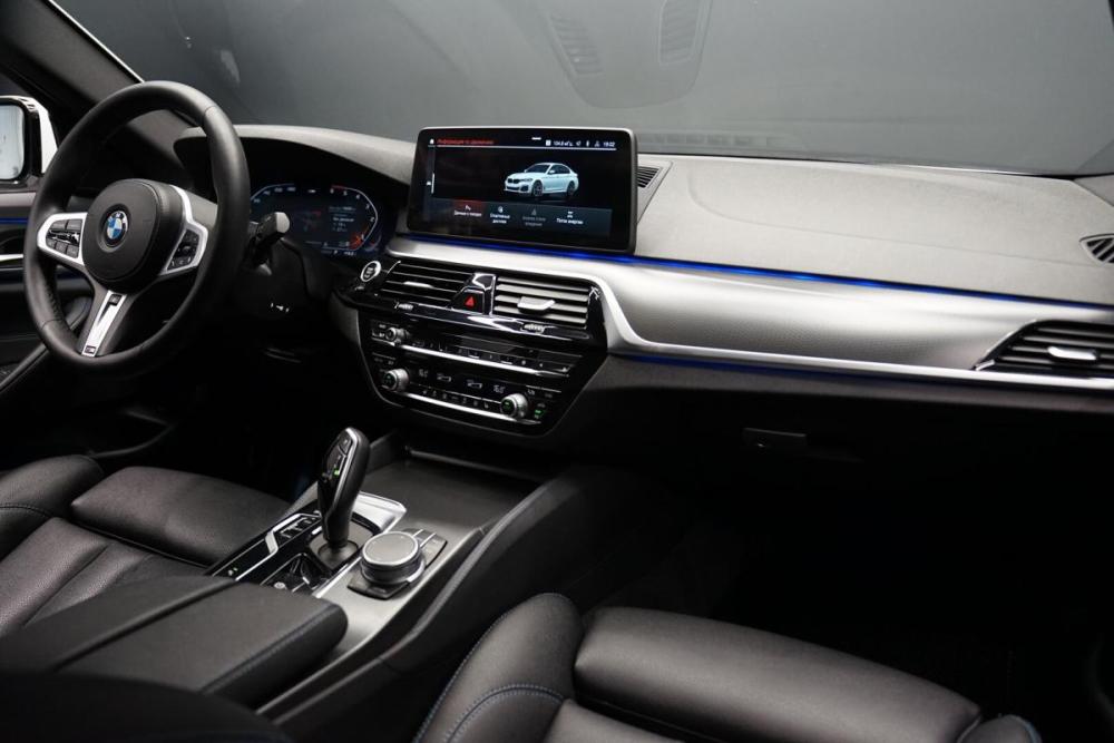 BMW 5 серии VII (G30/G31/G38) Рестайлинг Крым  - изображение 23