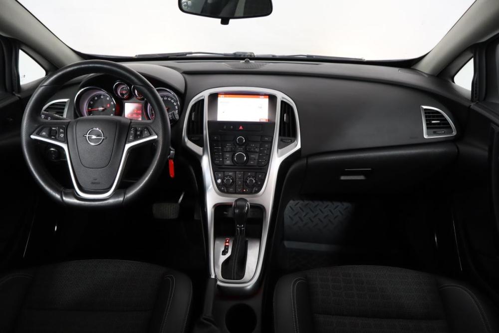 Opel Astra J Рестайлинг Санкт-Петербург  - изображение 7