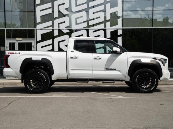 Toyota Tundra III с пробегом 2022 года, цена 7 550 000 рублей, 31852 км, offers.body_type.unknown, Автокод Объявления
