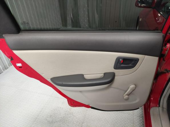 Kia Cerato I с пробегом 2005 года, цена 360 000 рублей, 304139 км, хэтчбек, Автокод Объявления