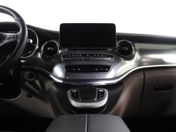 Mercedes-Benz V-Класс III (W447) Рестайлинг с пробегом 2022 года, цена 8 473 322 рубля, 40364 км, минивэн, Автокод Объявления