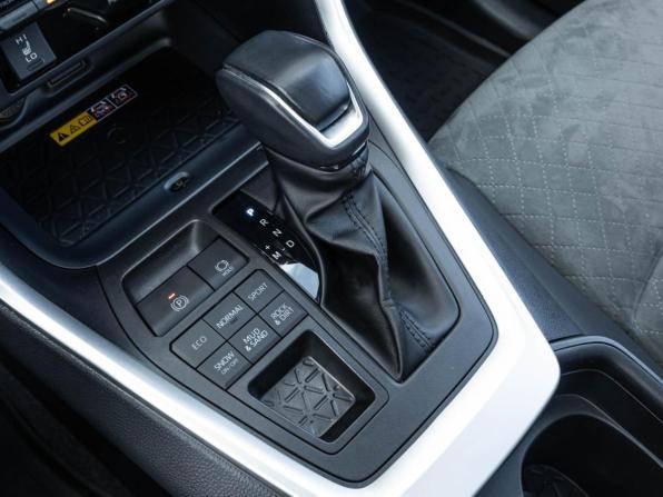 Toyota RAV4 V (XA50) с пробегом 2024 года, цена 3 689 000 рублей, 1265 км, внедорожник, Автокод Объявления