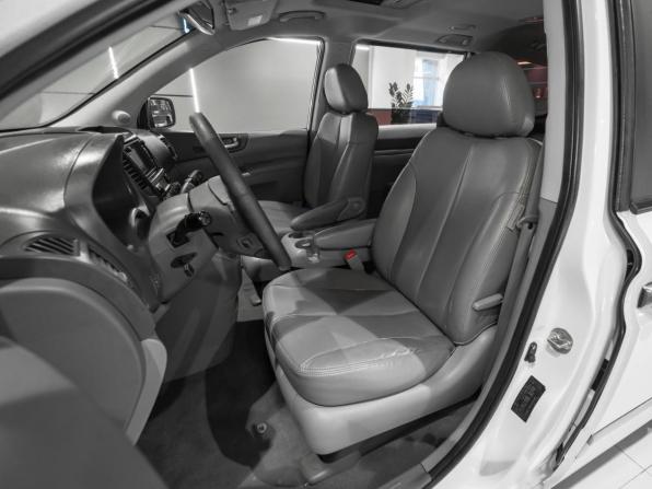 Kia Carnival II с пробегом 2010 года, цена 975 000 рублей, 293569 км, минивэн, Автокод Объявления