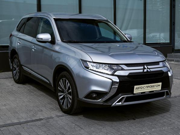 Mitsubishi Outlander III Рестайлинг 3 с пробегом 2020 года, цена 2 326 000 рублей, 120627 км, внедорожник, Автокод Объявления