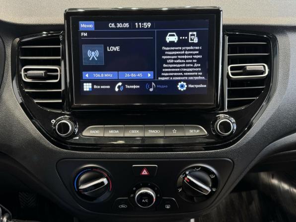 Hyundai Solaris II Рестайлинг с пробегом 2021 года, цена 1 330 000 рублей, 99365 км, седан, Автокод Объявления
