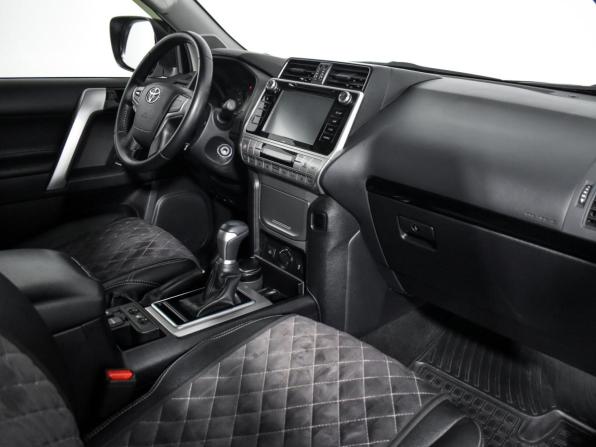 Toyota Land Cruiser Prado 150 Series Рестайлинг 2 с пробегом 2019 года, цена 4 990 000 рублей, 72135 км, внедорожник, Автокод Объявления