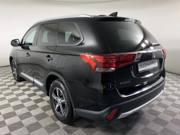 Mitsubishi Outlander III Рестайлинг 2 с пробегом 2018 года, цена 1 699 000 рублей, 206111 км, внедорожник, Автокод Объявления