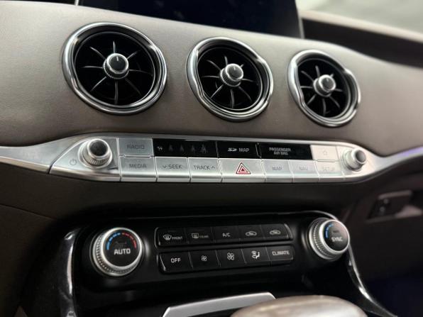 Kia Stinger I с пробегом 2018 года, цена 2 300 000 рублей, 143720 км, лифтбек, Автокод Объявления