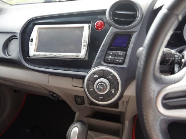 Honda Insight II с пробегом 2009 года, цена 720 000 рублей, 98744 км, хэтчбек, Автокод Объявления