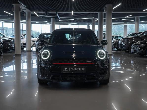 Mini Hatch III (F55/F56) Рестайлинг с пробегом 2019 года, цена 2 980 000 рублей, 69442 км, хэтчбек, Автокод Объявления