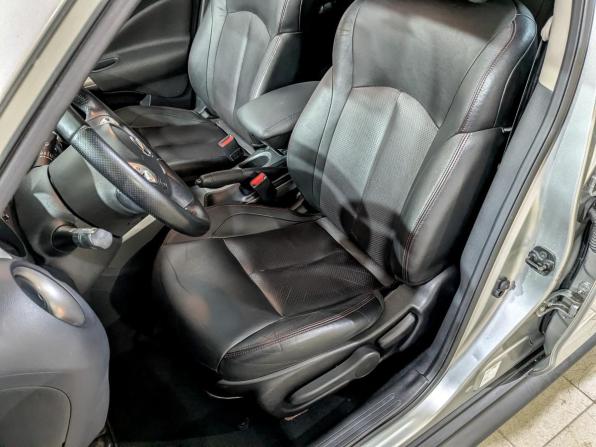 Nissan Juke I с пробегом 2012 года, цена 1 100 000 рублей, 139776 км, внедорожник, Автокод Объявления