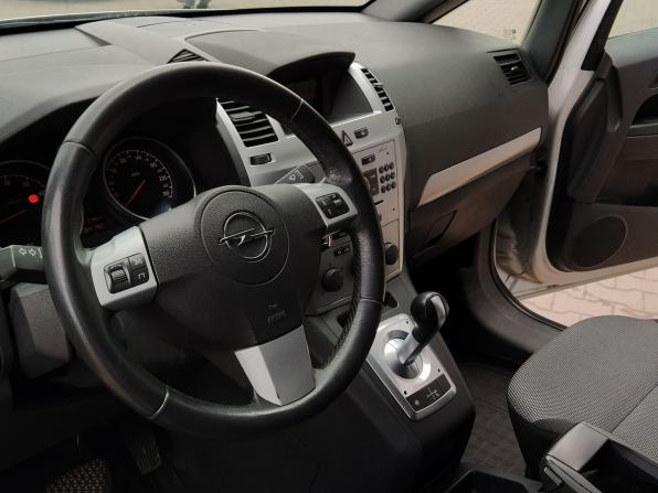 Opel Zafira B Рестайлинг с пробегом 2011 года, цена 550 000 рублей, 285000 км, компактвэн, Автокод Объявления