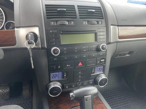 Volkswagen Touareg I Рестайлинг с пробегом 2008 года, цена 1 103 000 рублей, 230000 км, внедорожник, Автокод Объявления