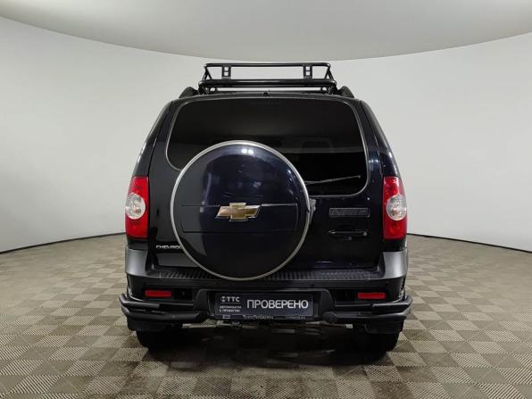 Chevrolet Niva I Рестайлинг с пробегом 2018 года, цена 850 000 рублей, 107400 км, внедорожник, Автокод Объявления