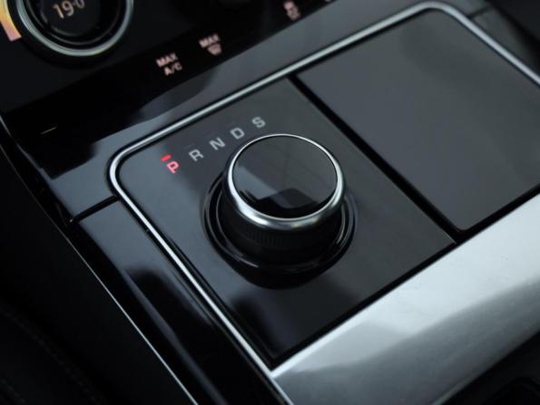Land Rover Range Rover Velar I с пробегом 2018 года, цена 3 499 000 рублей, 138315 км, внедорожник, Автокод Объявления