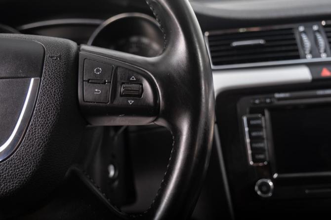 Skoda Superb II с пробегом 2012 года, цена 1 079 000 рублей, 202500 км, лифтбек, Автокод Объявления