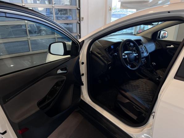 Ford Focus III с пробегом 2011 года, цена 670 000 рублей, 196300 км, хэтчбек, Автокод Объявления