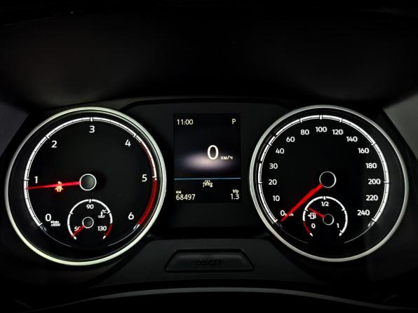 Volkswagen Multivan T6 Рестайлинг с пробегом 2021 года, цена 6 250 000 рублей, 68484 км, минивэн, Автокод Объявления