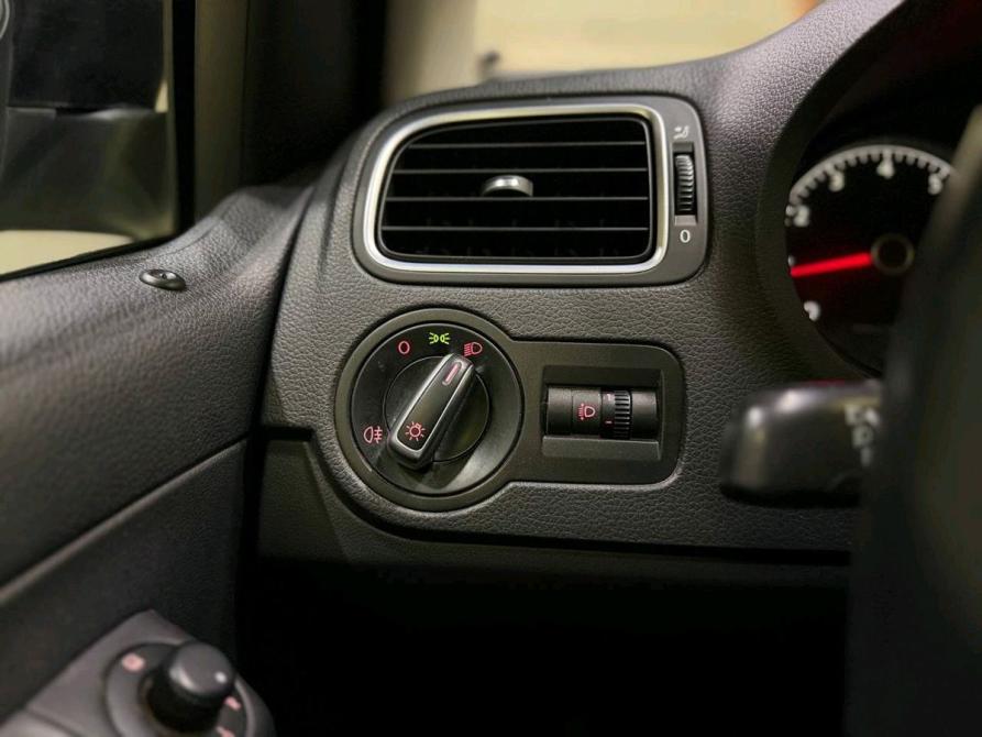 Volkswagen Polo V Новосибирск  - изображение 21